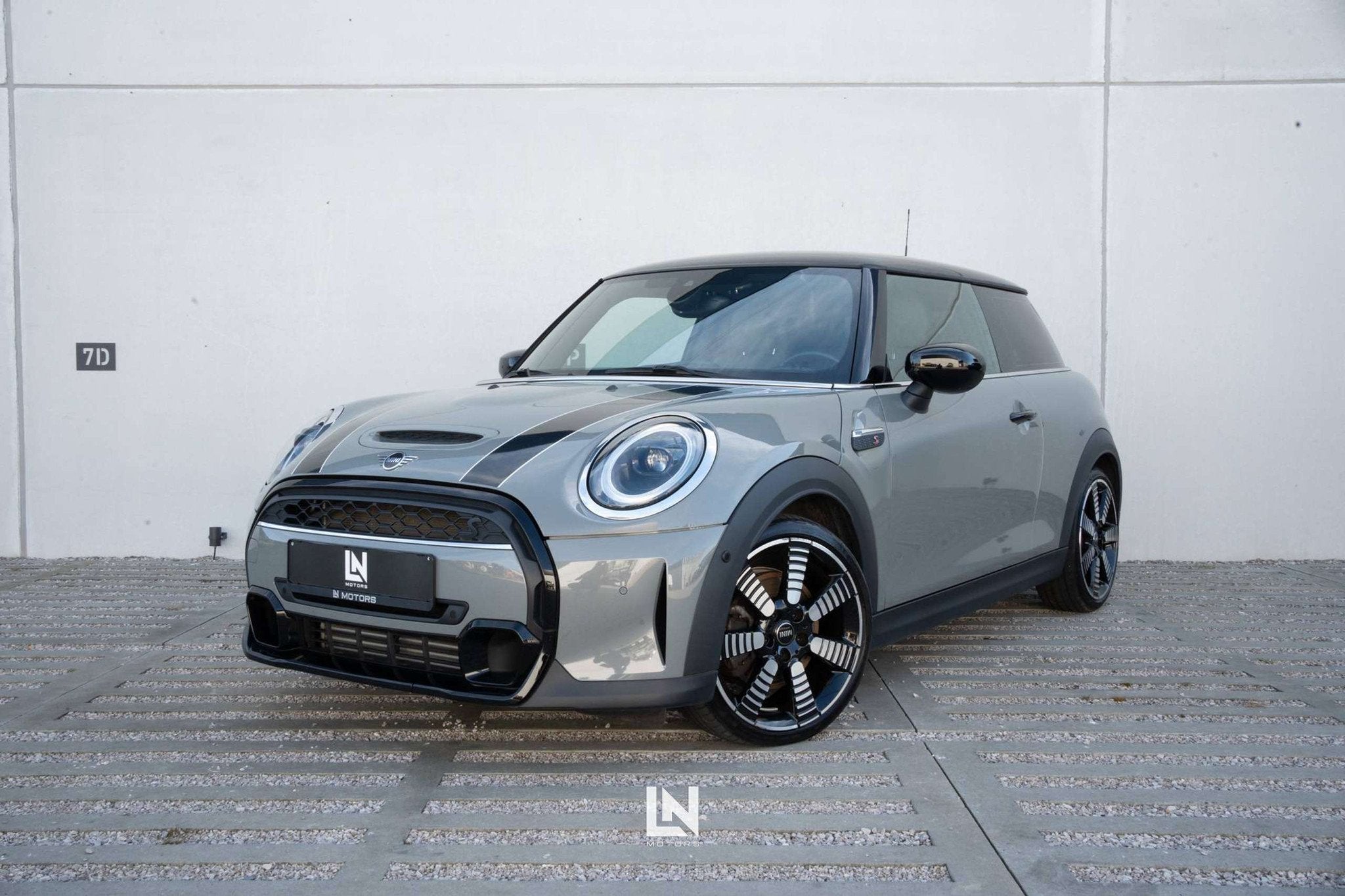 MINI Cooper S 2.0AS - SPECIALISATIE BMW/MINI - Onderhoudshis, Auto's, Gebruikt, 131 kW, 124 g/km, Bedrijf