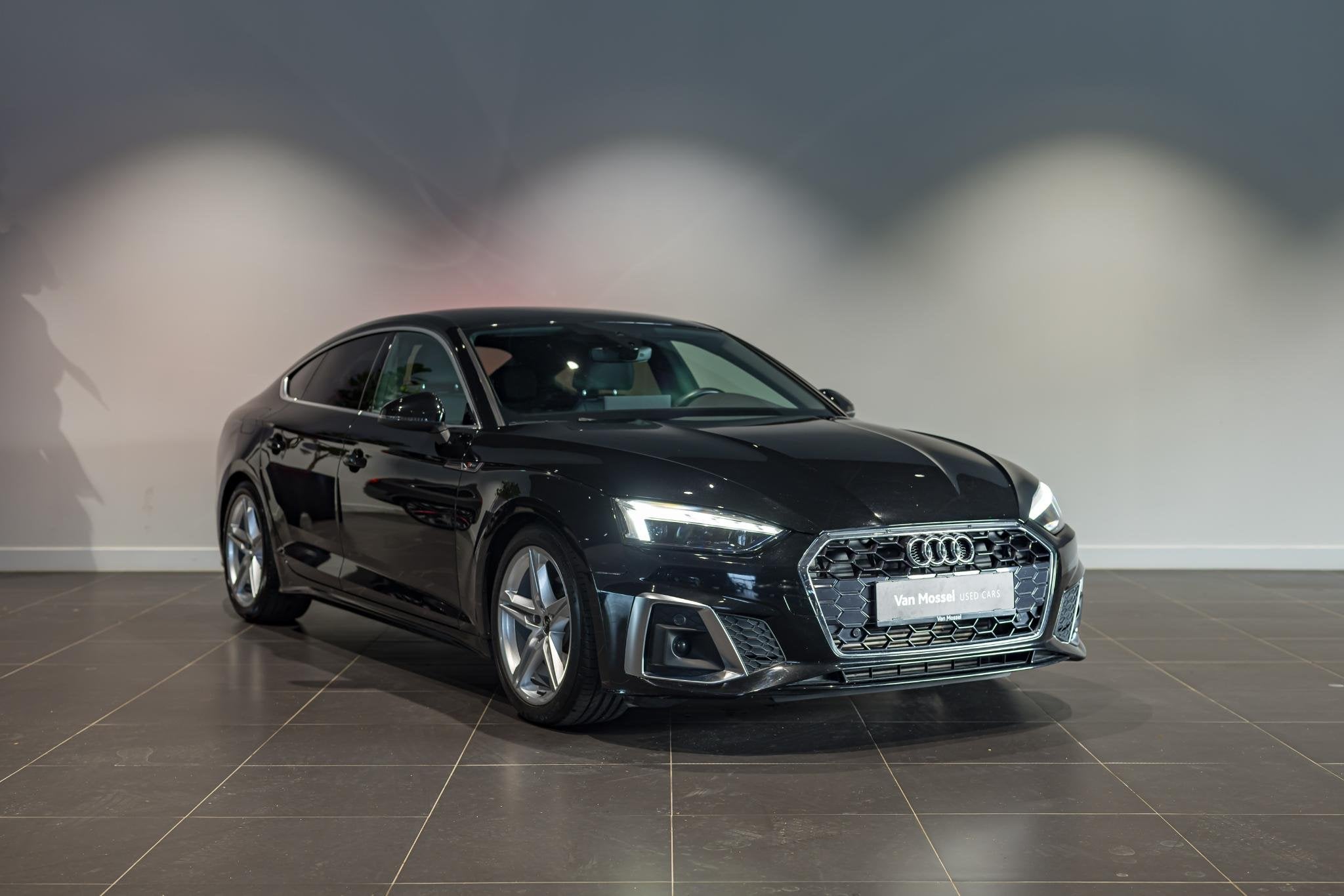 Audi A5 Sportback 35 TFSI S tronic S Line Apple Carplay| Zet, Auto's, Audi, 4 zetels, Stof, Gebruikt, 4 cilinders