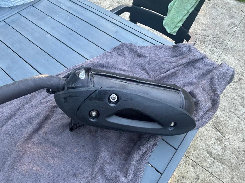 Piaggio zip 4T uitlaat origineel, Fietsen en Brommers, Ophalen of Verzenden, Uitlaat, Piaggio