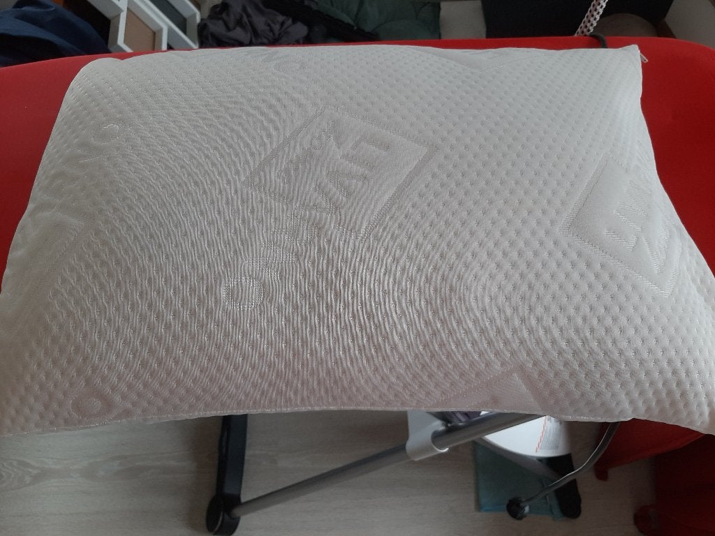 2 oreillers, Maison & Meubles, Oreiller, Comme neuf, Enlèvement, Blanc