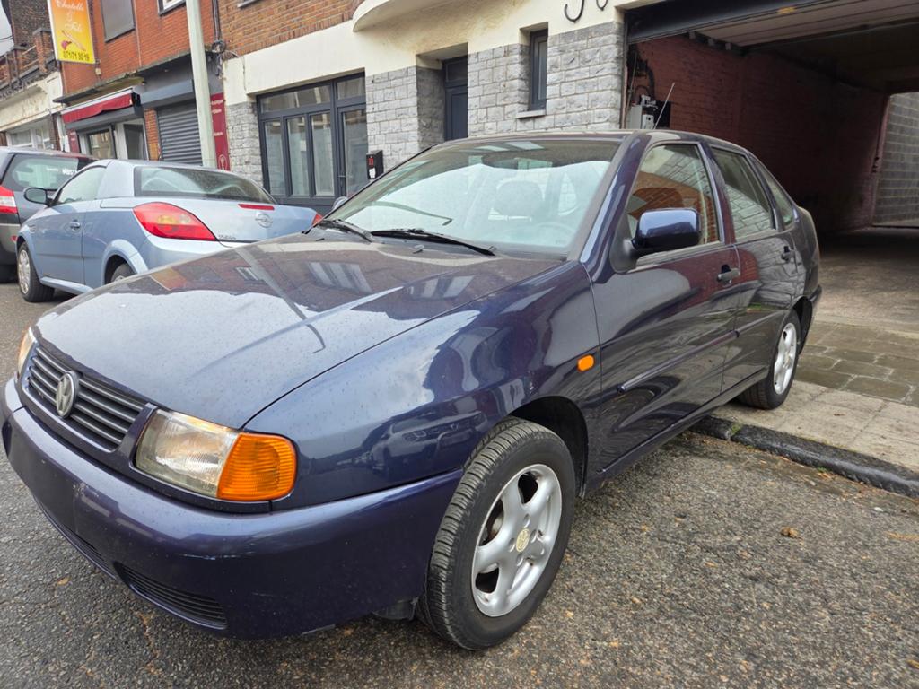 Volkswagen Polo 1.9Sdi*1er proprio*Prête à immatriculée!!, Autos, Achat, Boîte manuelle, Noir, 5 portes