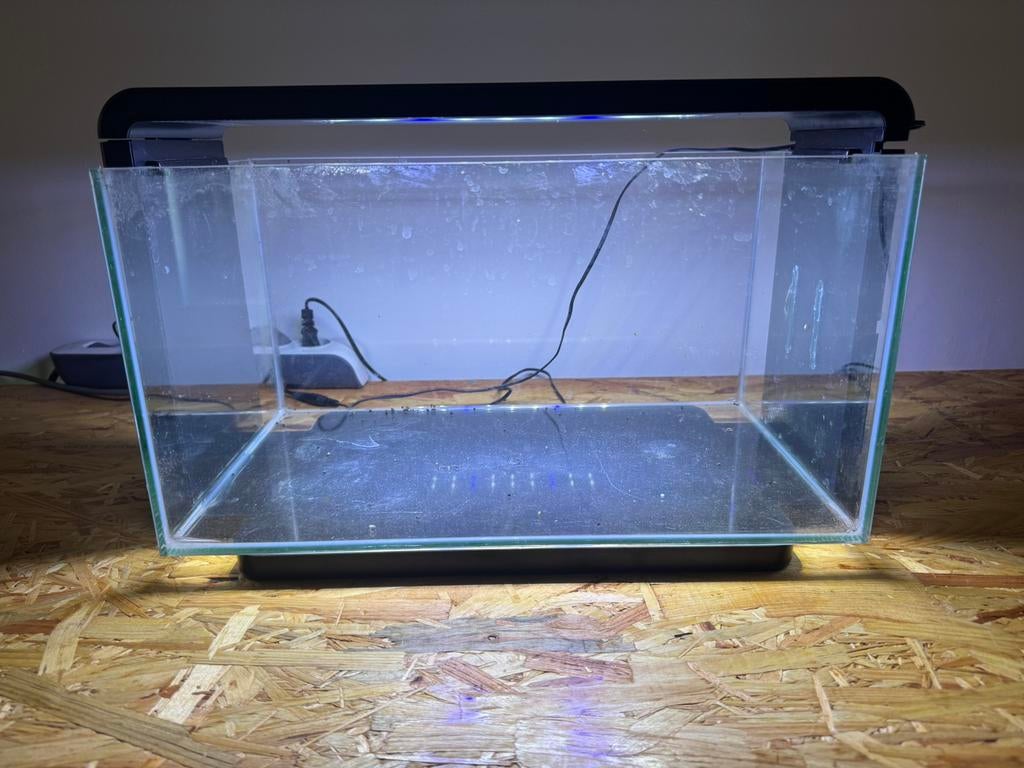 Superfish home 30, Couvercle inclus, Aquarium vide, Comme neuf, Enlèvement