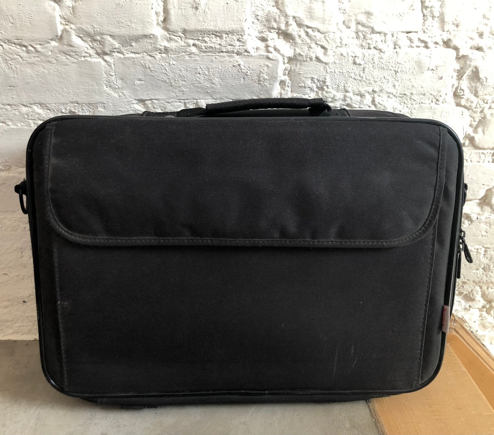 laptoptas zwart Hama, Gebruikt, Aktetas, Ophalen of Verzenden, Zwart
