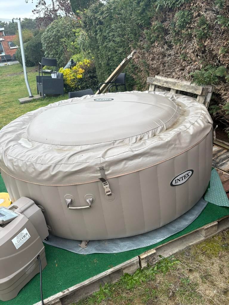 Intex jacuzzi, Ophalen, Zo goed als nieuw