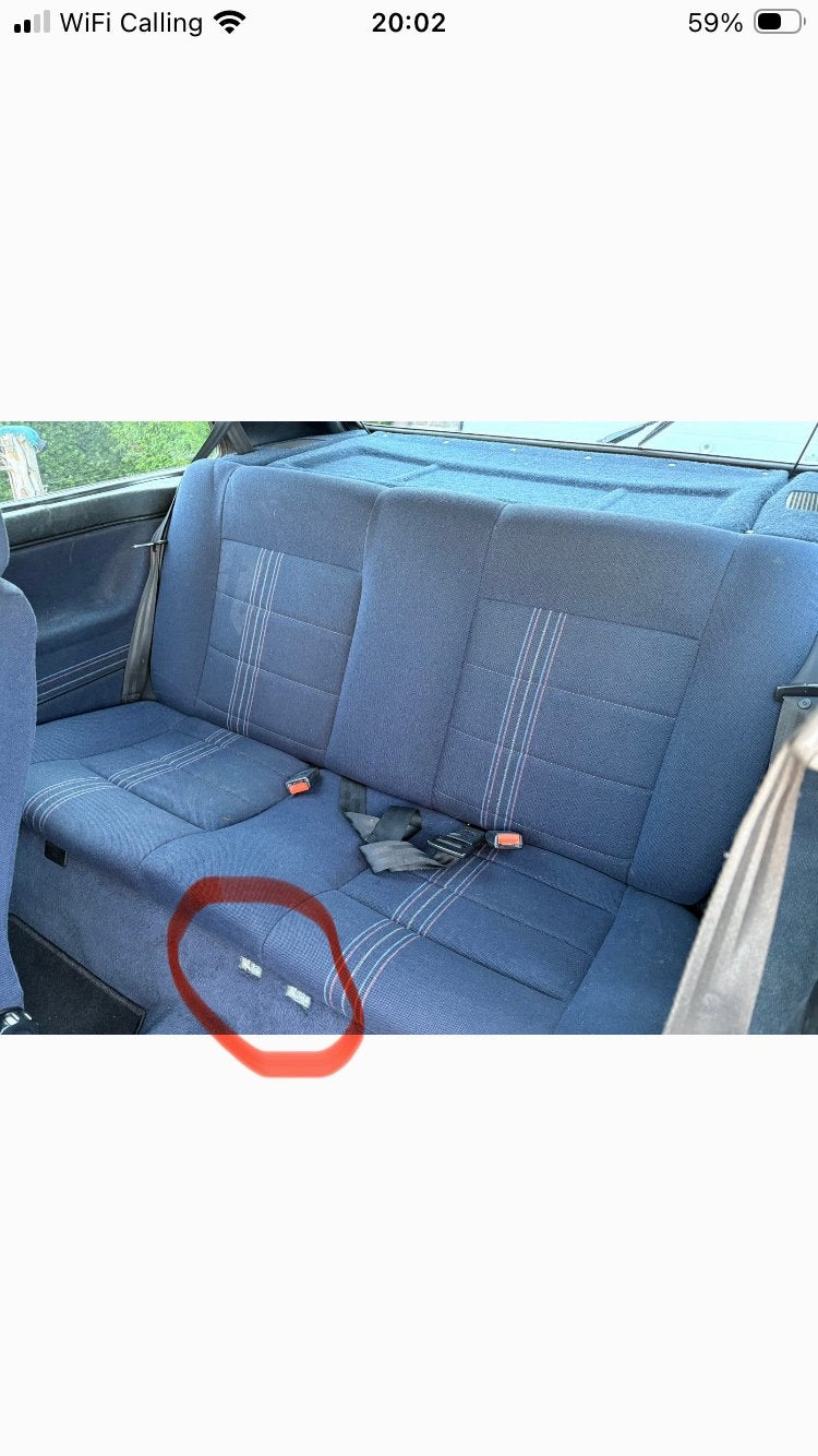 Clip vloerkleed VW Golf/Jetta MK 2., Ophalen of Verzenden