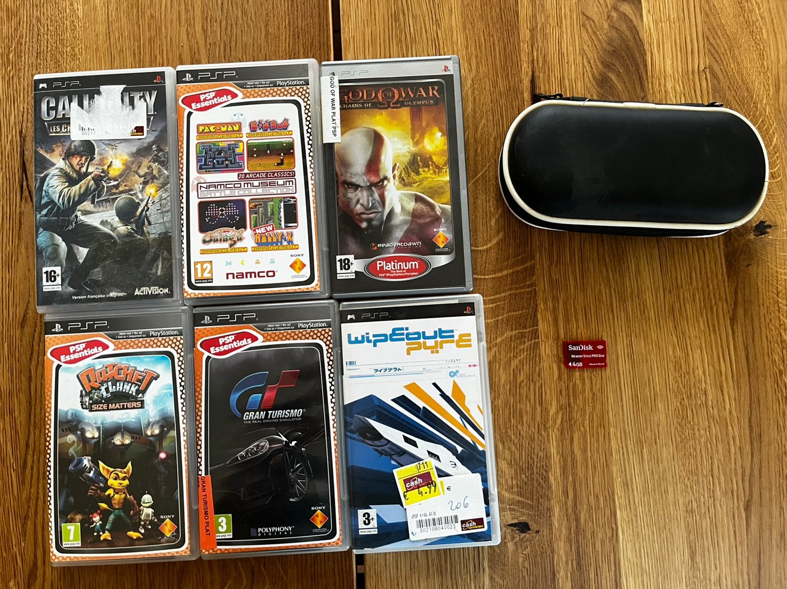 Jeux PSP - carte memoire et etui à PSP, Ophalen of Verzenden, Zo goed als nieuw