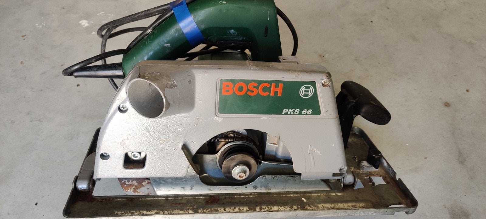 Bosch cirkelzaag type PKS66 - 1200w, Ophalen
