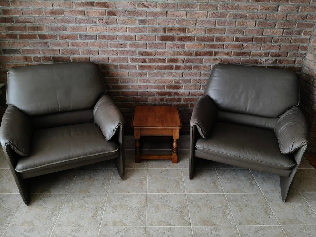 Leolux fauteuils, Ophalen