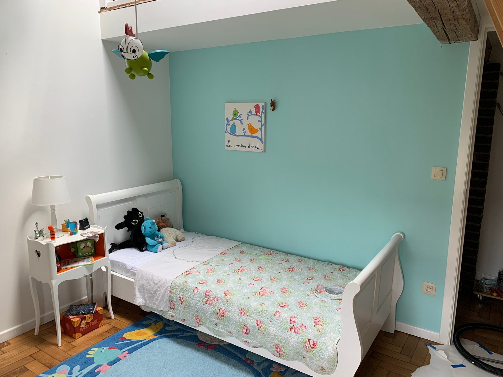 Lit en pin Massif 1 pers. peint blanc +sommier+matelas, Maison & Meubles, Chambre à coucher | Lits, Utilisé, Une personne, 90 cm