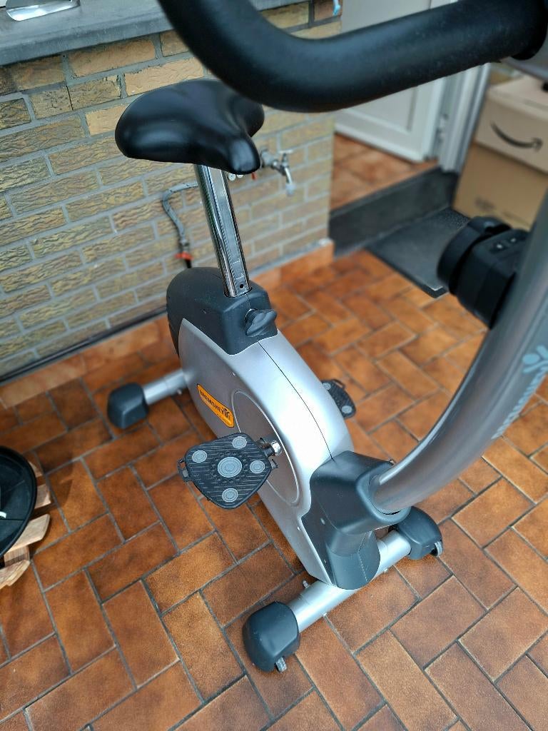 *****HOMETRAINER*****, Sport en Fitness, Fitnessapparatuur, Zo goed als nieuw, Hometrainer, Metaal, Ophalen