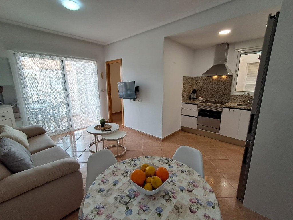 Vakantieverhuur week en maand in de regio Torrevieja, Bemiddelingsbureau, 2 slaapkamers, Wasmachine, Costa Blanca