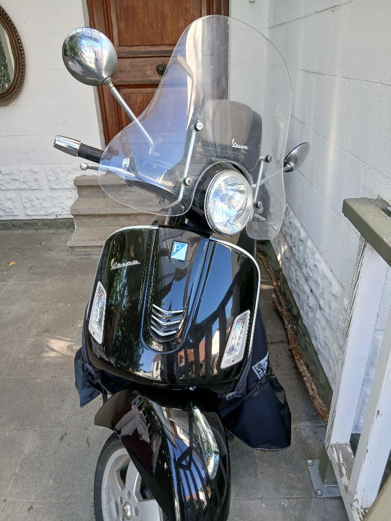 Vespa 250 GTie essence, Motos, Particulier