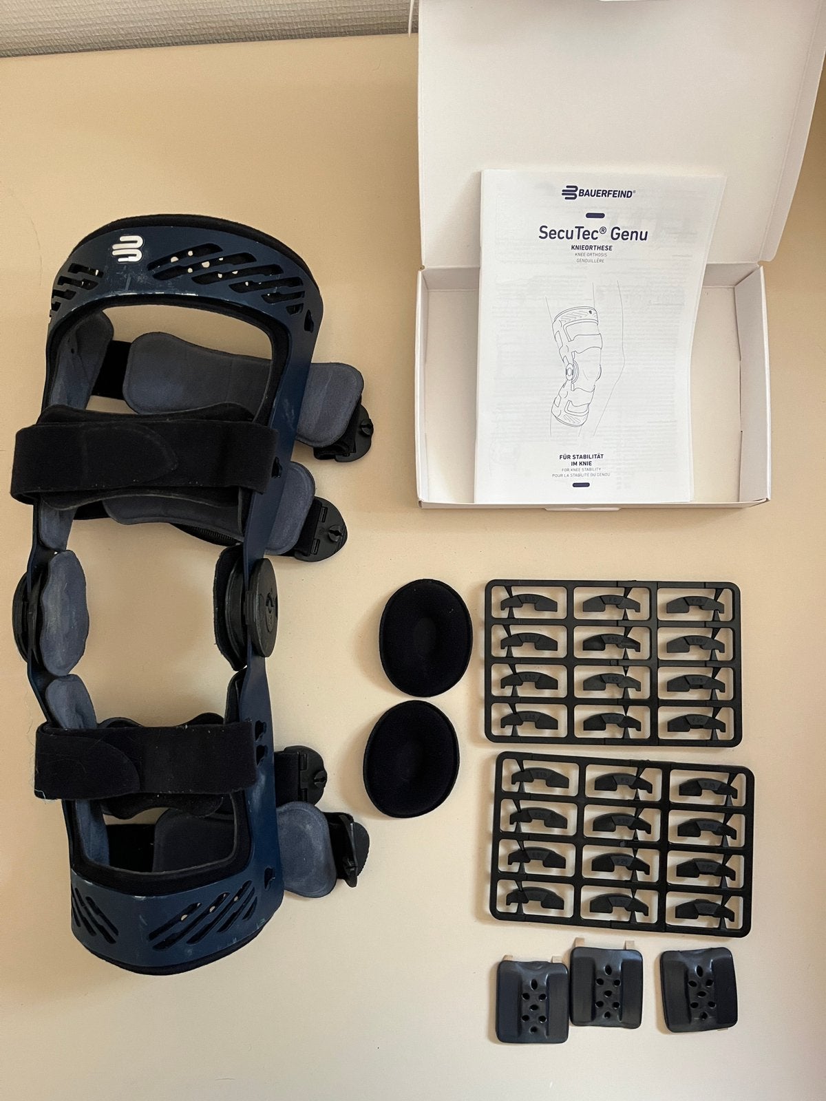 Knie orthese / knie brace - Bauerfeind, Ophalen, Gebruikt