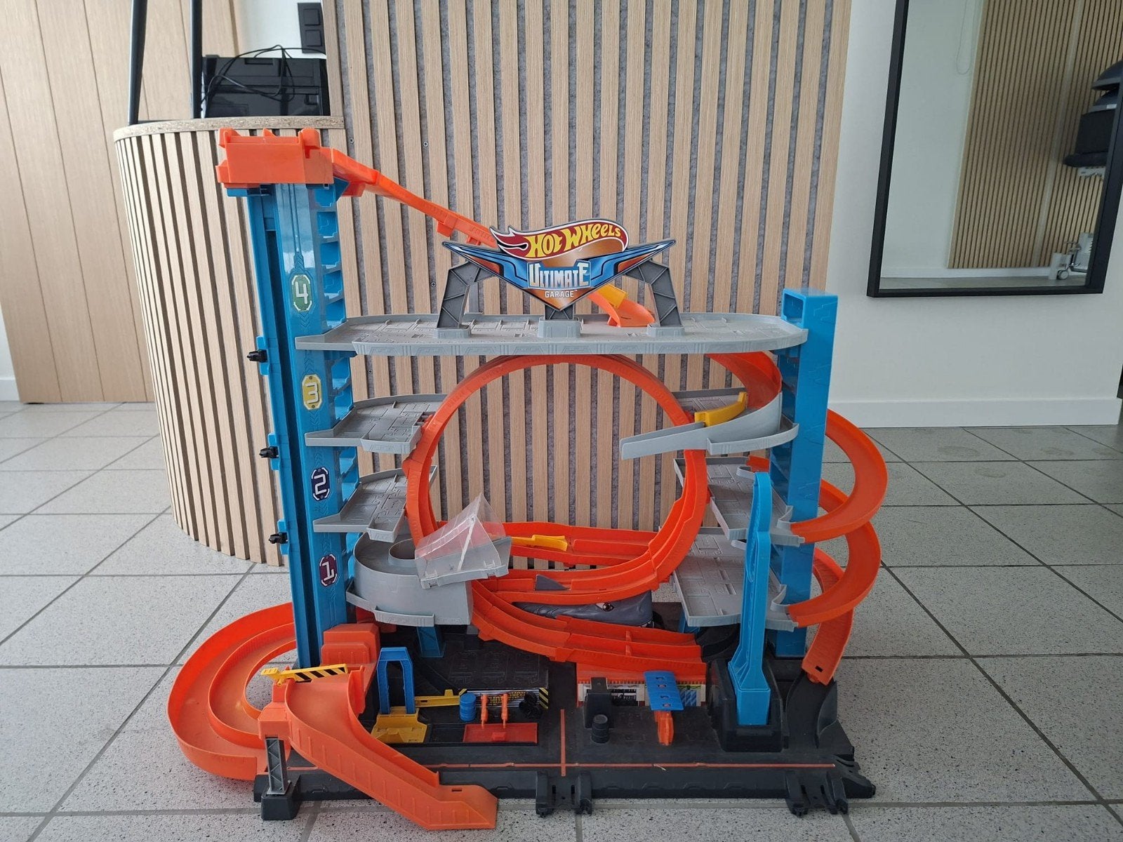Hot Wheels Ultimate Series Mega Garage, Ophalen, Hot Wheels