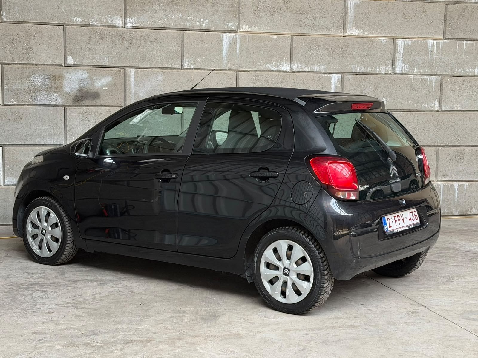 te koop — Citroën C1 essence 1200 — 2017 — 86.000 kmSell Cit, Auto's, Stof, Cabriolet, C1, Zwart