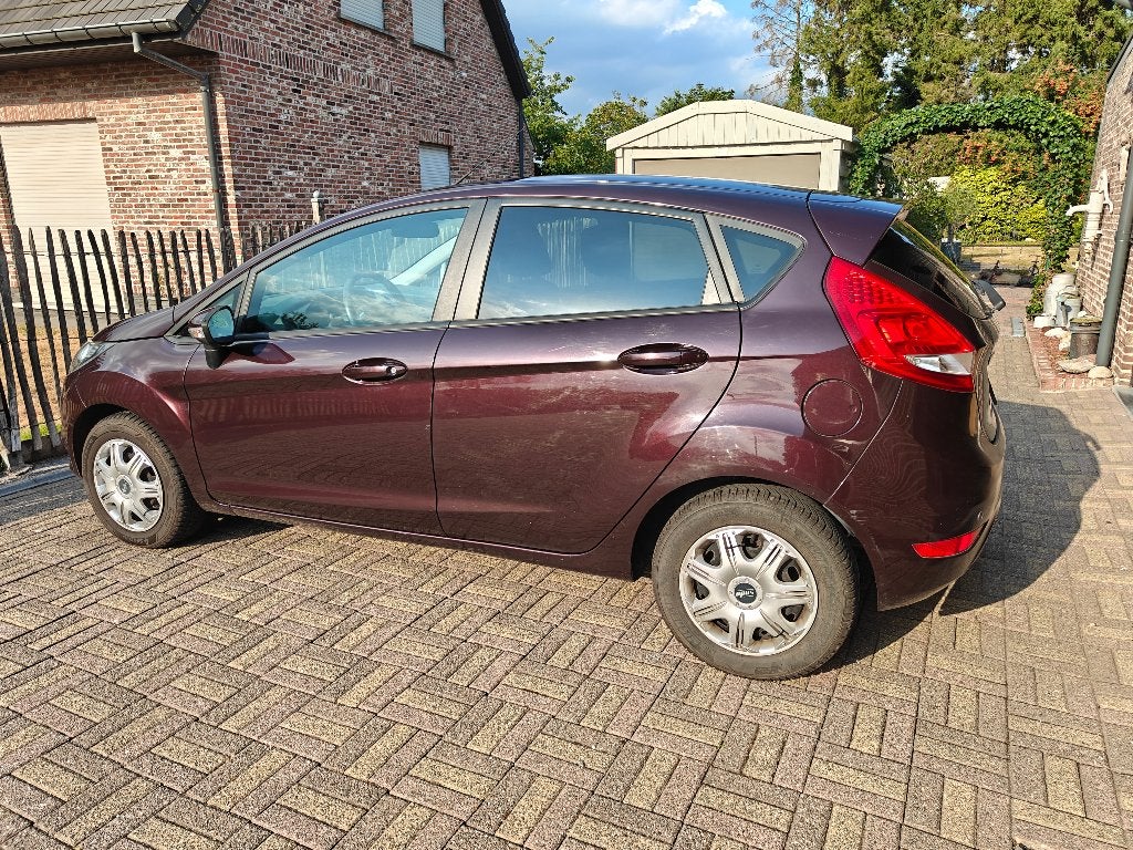 ford fiesta, Autos, Ford, 1242 cm³, Achat, Autres couleurs, 127 g/km