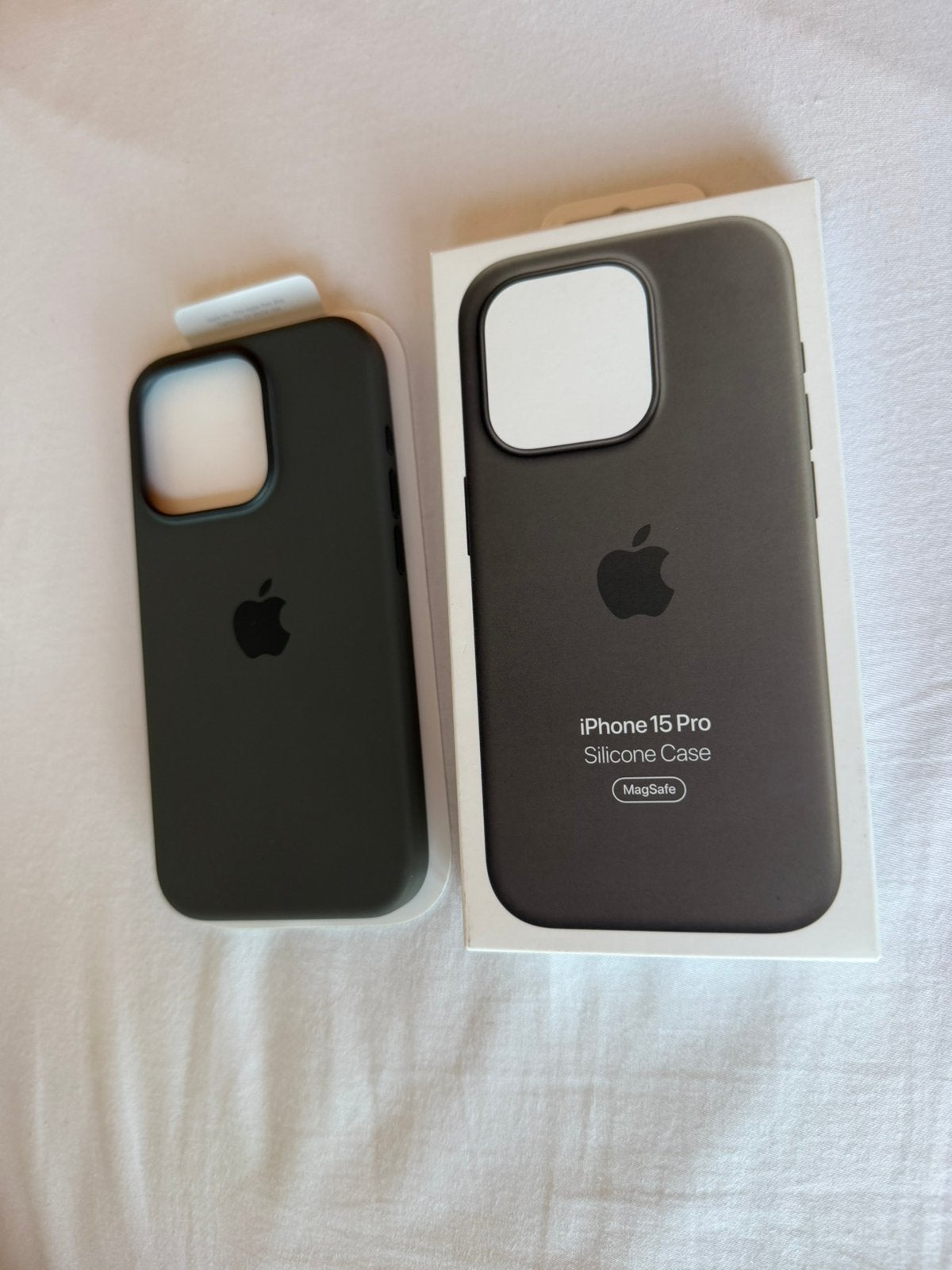 Coque Apple iPhone 15 Pro argile, Enlèvement, Comme neuf, Apple, IPhone 15