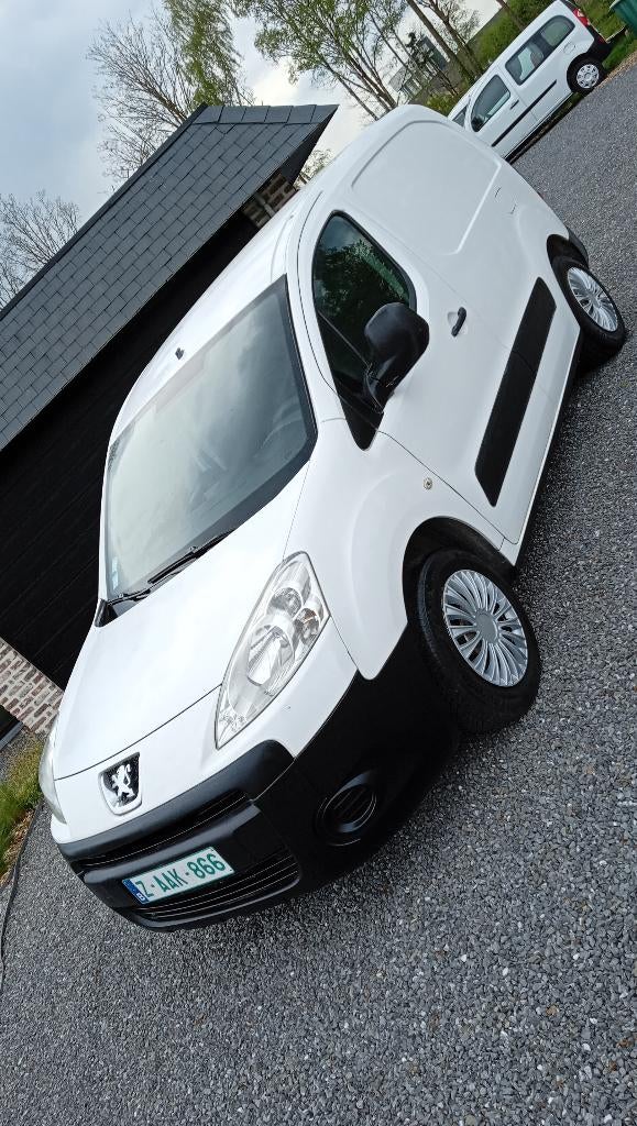 Peugeot partner 1.6 HDI ,2011,165000 km ,2 pers, Bedrijf, Diesel, Airbags, Te koop