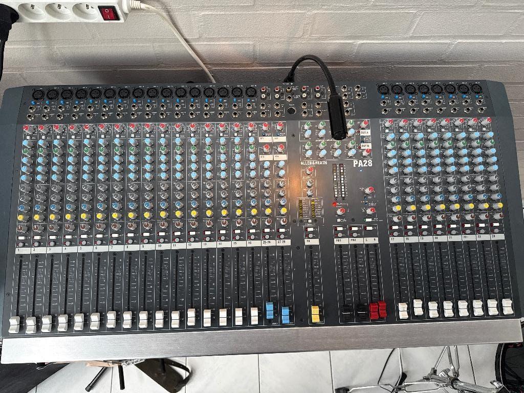 Mengpaneel Allen &Heath PA28, Musique & Instruments, Tables de mixage, Enlèvement