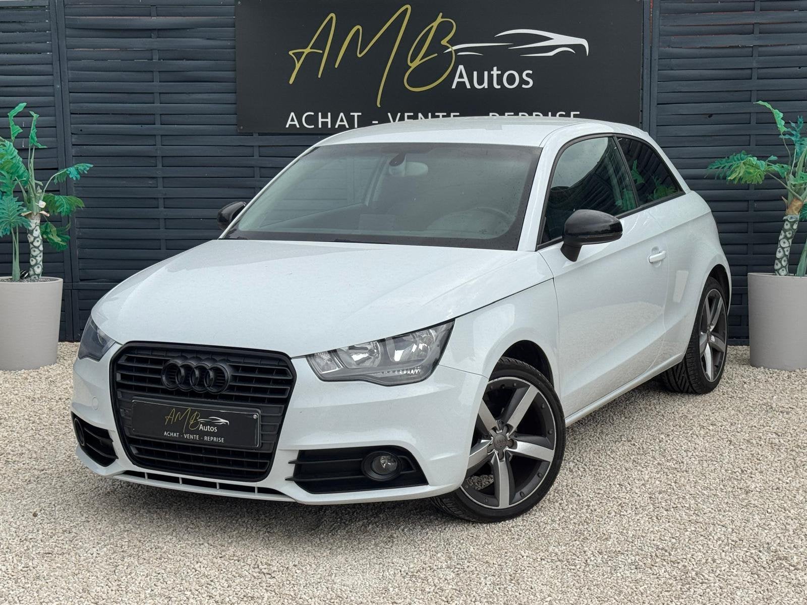 Audi A1 1.2 TFSI*/*GPS+CARNET+CLIM*/*, Auto's, Audi, Stof, A1, 4 cilinders, Wit