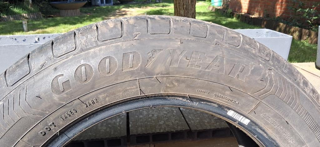 4 Pneus Goodyear Efficient Grip, Auto-onderdelen, Banden en Velgen, Band(en), Zomerbanden, 17 inch, 215 mm, Gebruikt, Ophalen