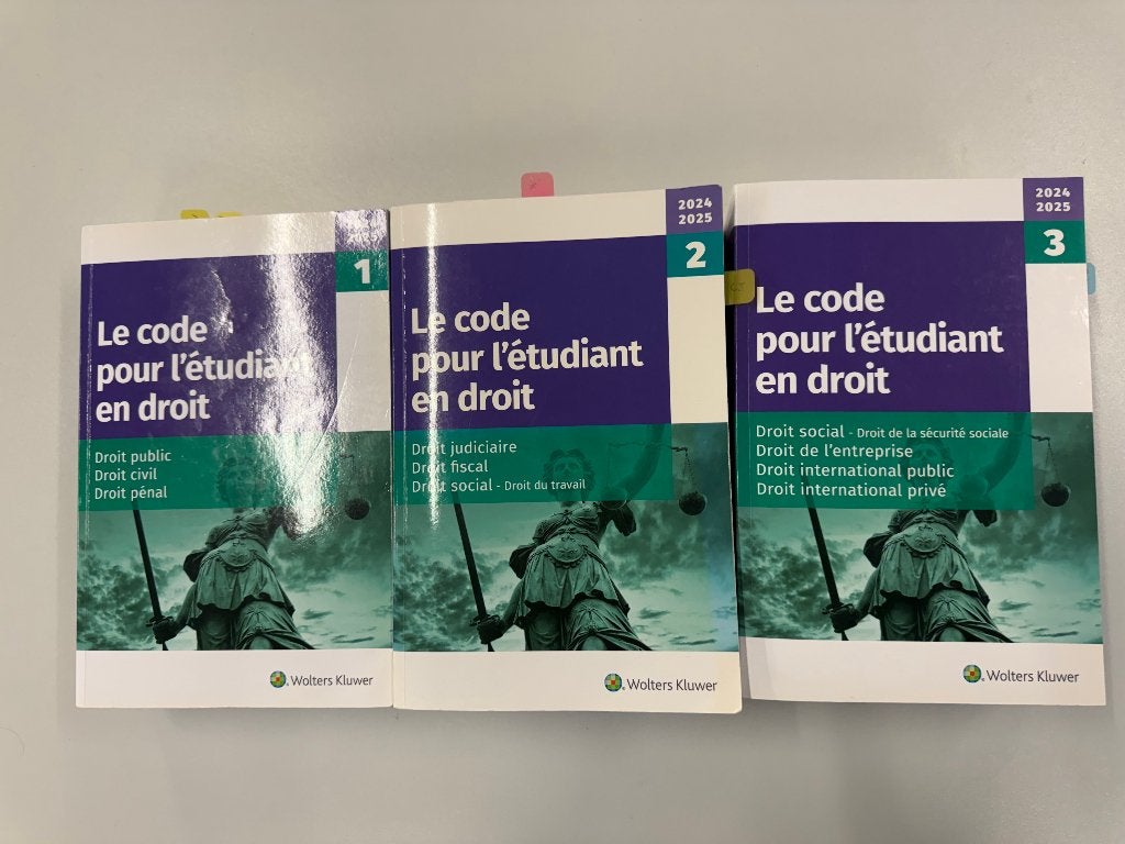 Le code pour l'étudiant en droit, 2024 - 2025, Livres, Livres d'étude & Cours, Comme neuf, Enseignement supérieur, Envoi