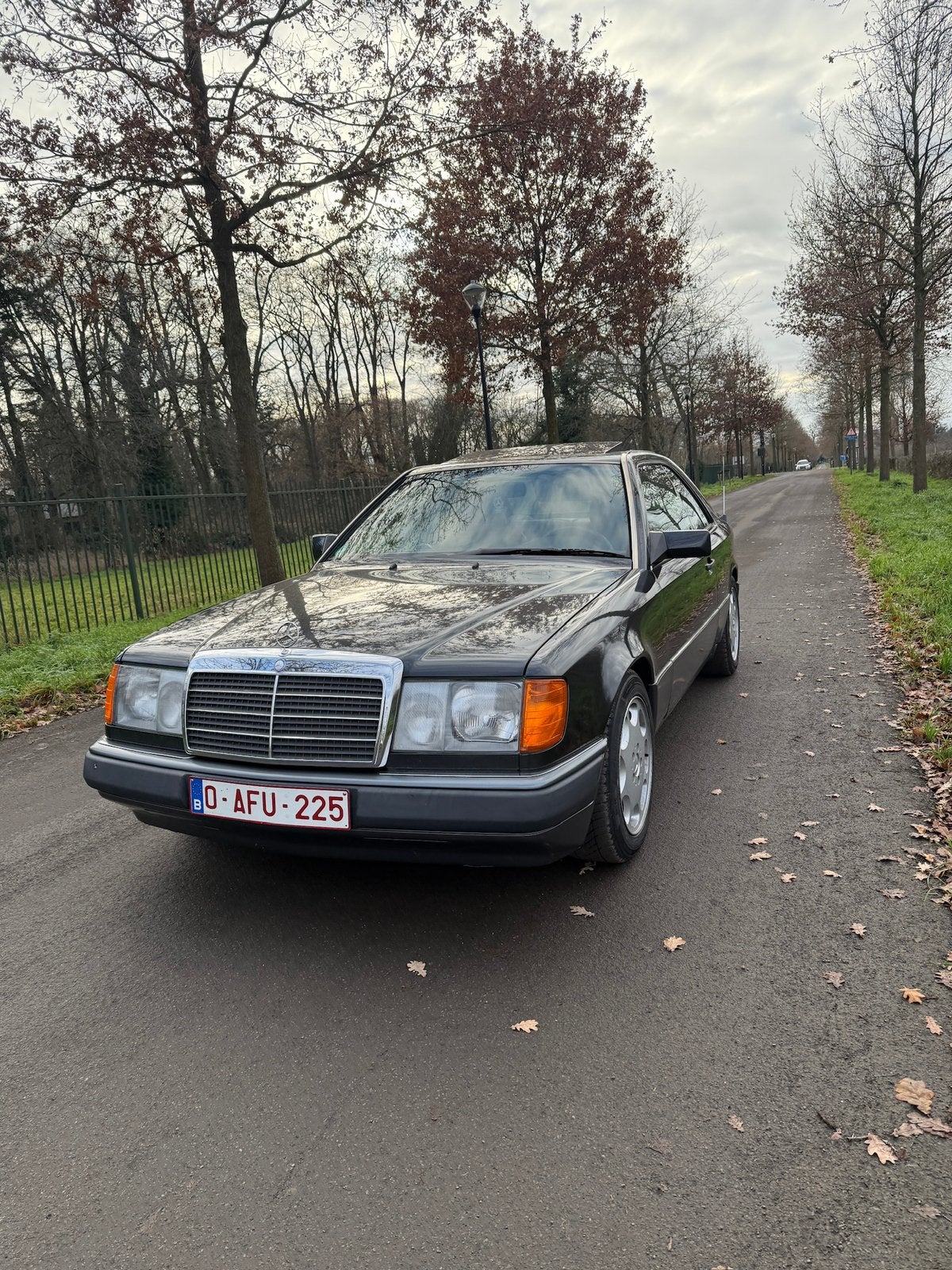 Mercedes W124 coupe C124 320CE 1992 165.000 km 300CE 230CE, Auto's, Automaat, Achterwielaandrijving, Zwart, Lederen bekleding