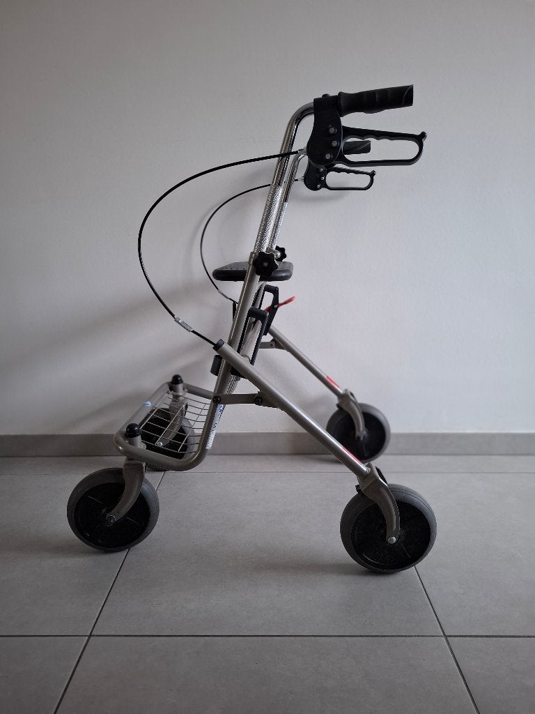 rollator, Diversen, Rollators, Ophalen of Verzenden, Opvouwbaar, Zo goed als nieuw
