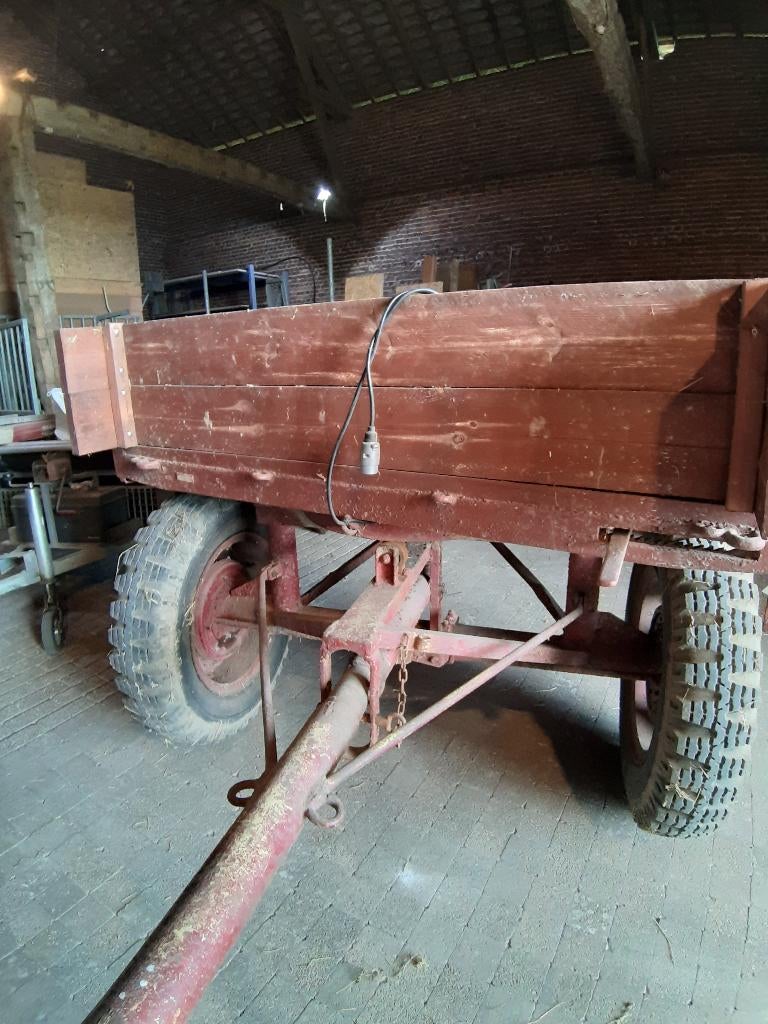 Tractorkar, Zakelijke goederen, Ophalen