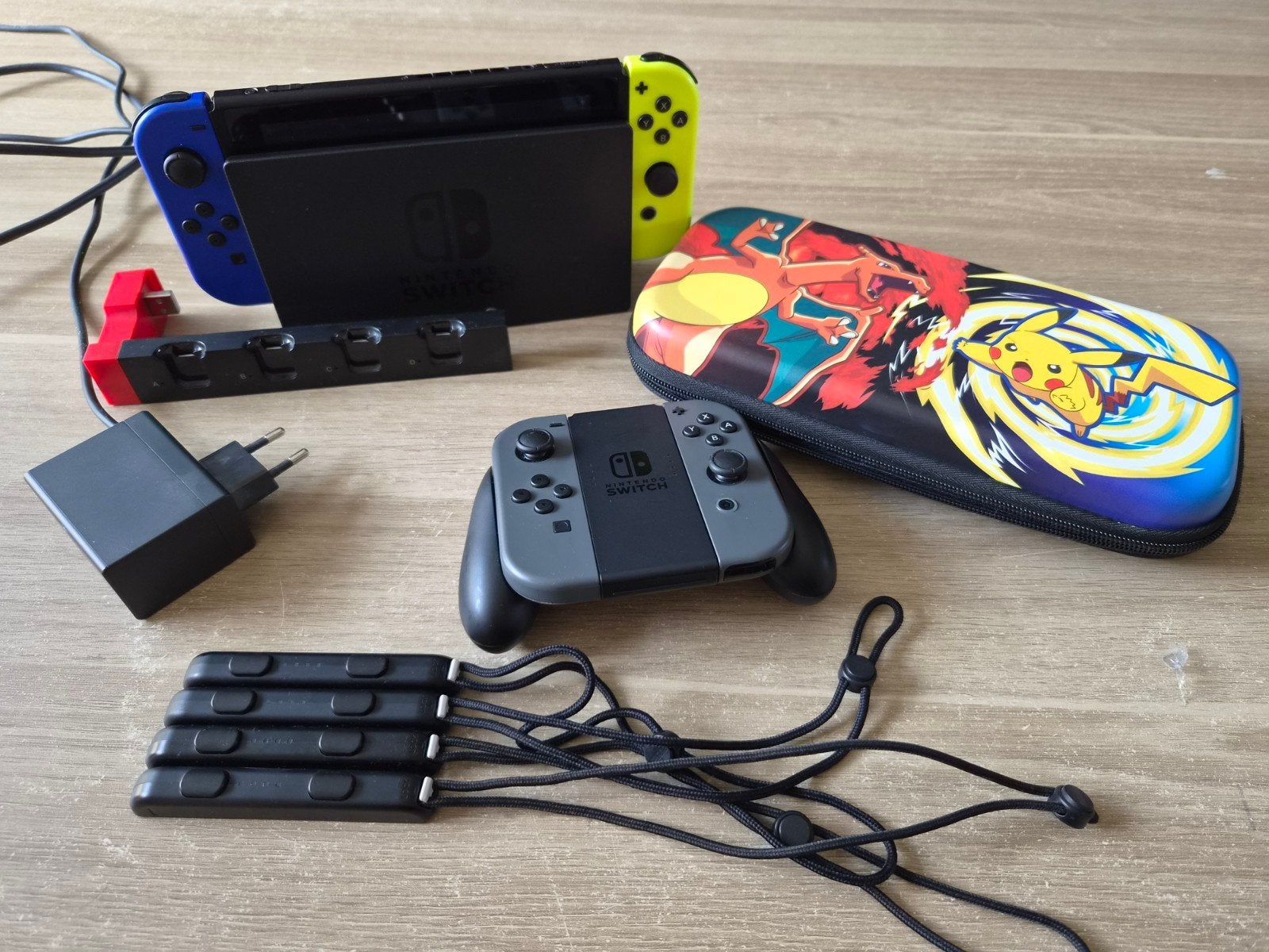 Nintendo switch, Games en Spelcomputers, Ophalen, Zo goed als nieuw, Met 3 controllers of meer, Switch Original