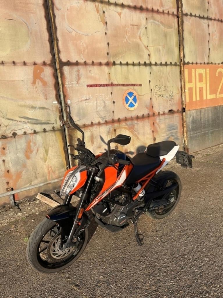 KTM Duke 125, Motoren, Gebruikt, Particulier, 125 cc, LED Verlichting
