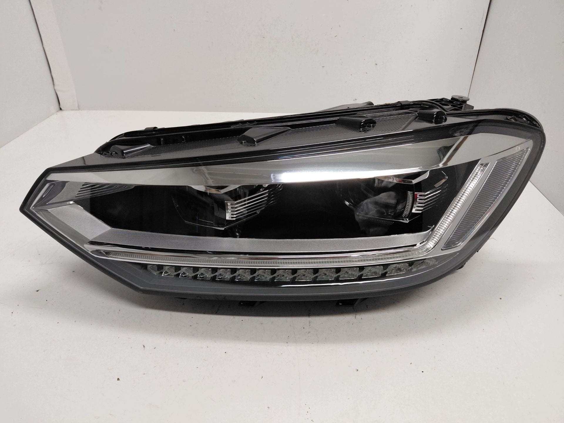 Phare gauche pour Volkswagen Touran II 5TB941081A, Volkswagen, Volkswagen AG, Vw@volkswagen.de, Utilisé