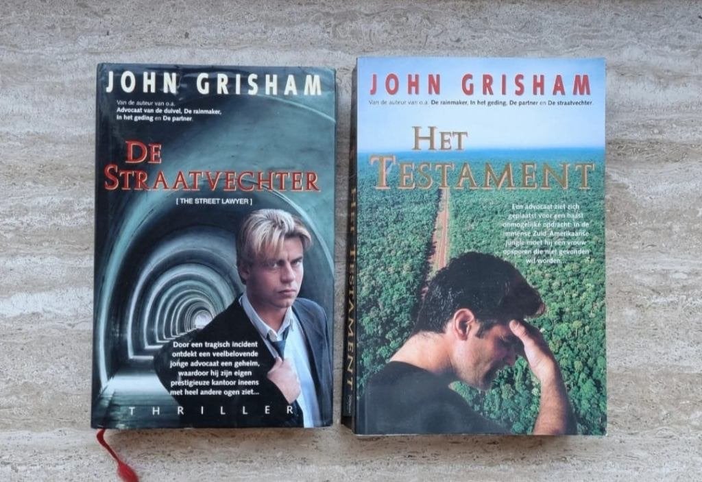 De straatvechter + Het testament, thrillers van John Grisham, Ophalen of Verzenden, Zo goed als nieuw, John Grisham, Amerika