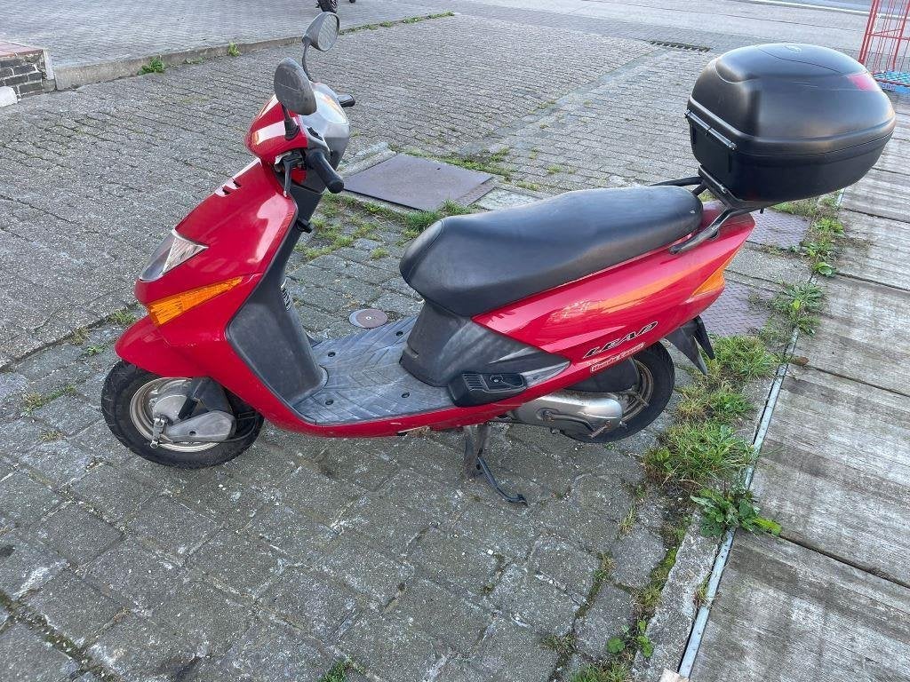 Honda	Lead 100	zo meenemen, Bedrijf, 100 cc, 11 kW of minder