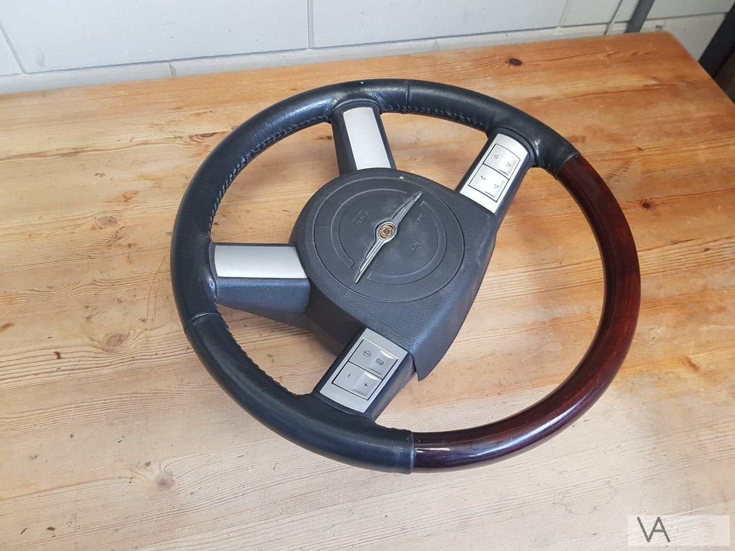 Chrysler 300C 2004 - 2010 half houten stuur met airbag €100, Utilisé, -, -, Enlèvement ou Envoi