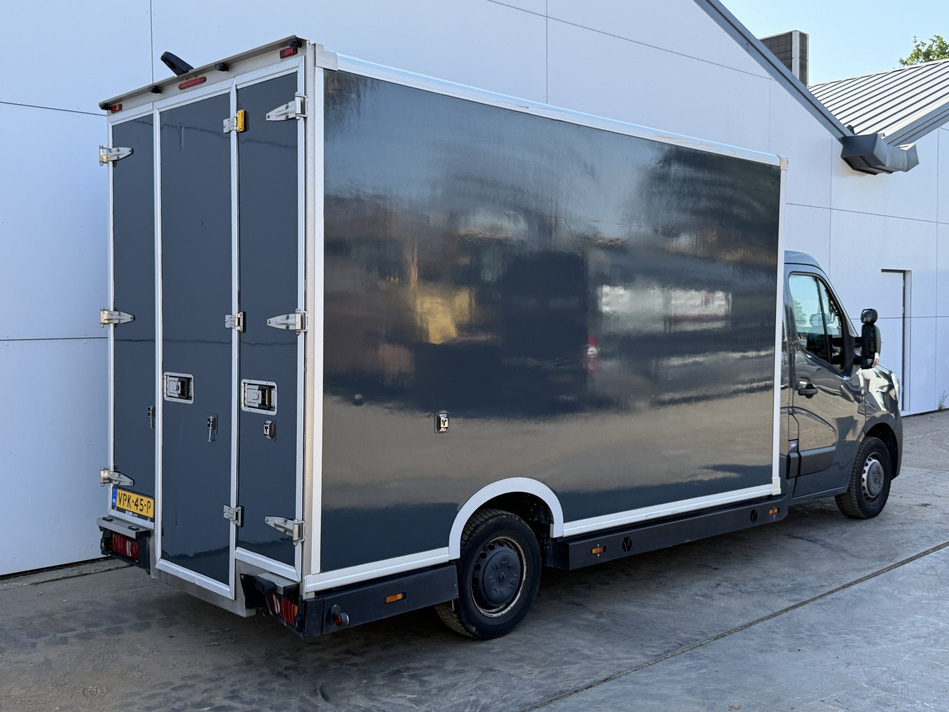 Renault Master T35 2.3 DCI 150PK Automaat L3H2 LED Airco Cru, Auto's, Voorwielaandrijving, Gebruikt, 4 cilinders, Renault