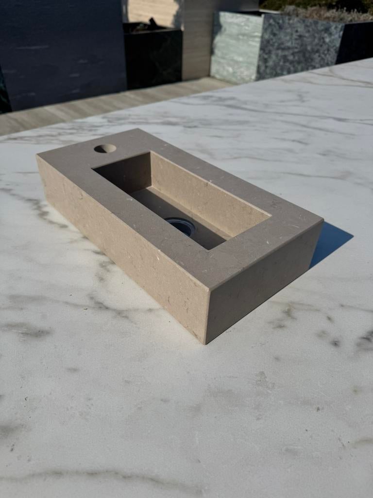 Handenwasser, Ophalen, Nieuw