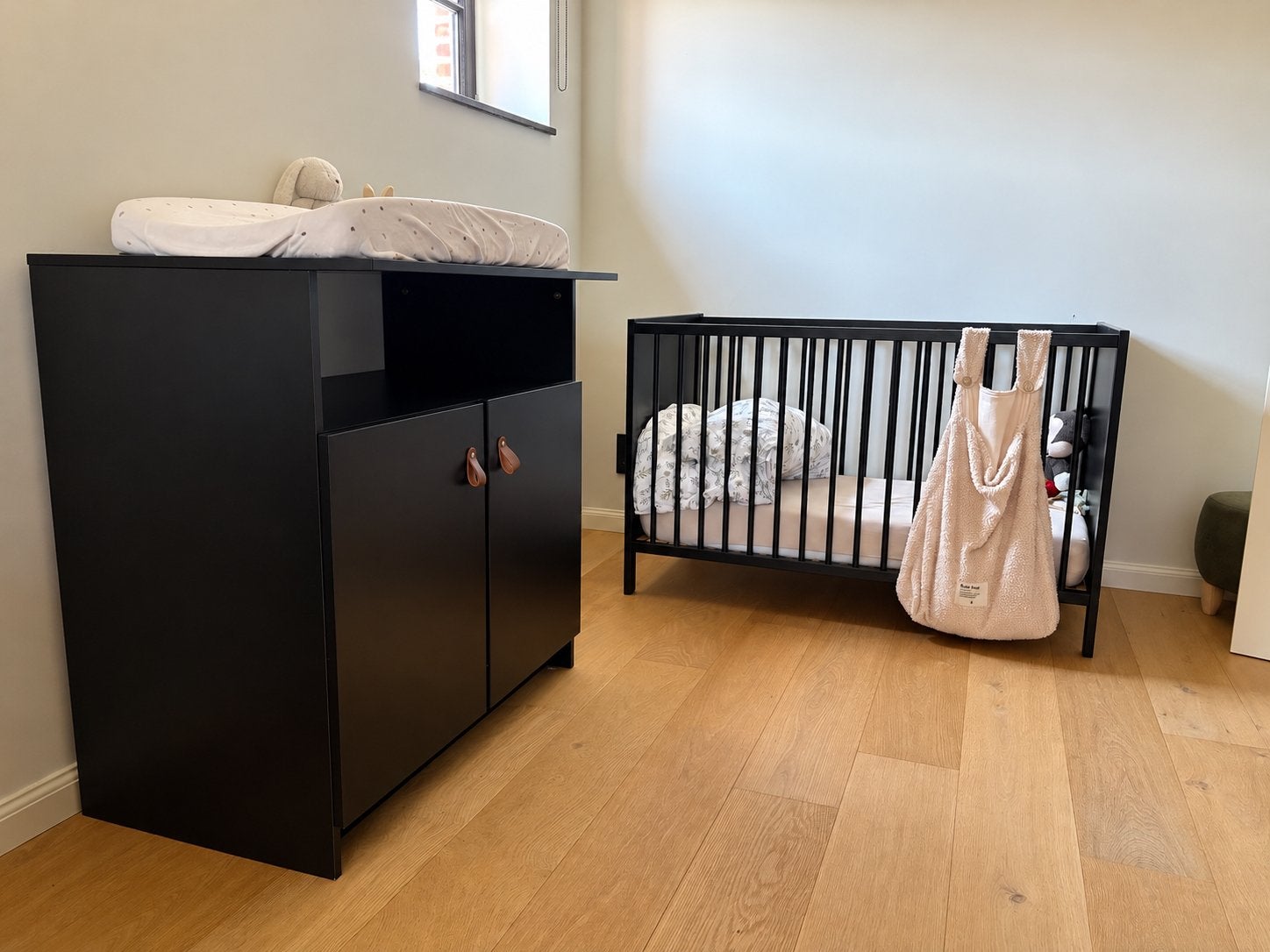 Babybedje & commode, Kinderen en Baby's, Ophalen, Zo goed als nieuw