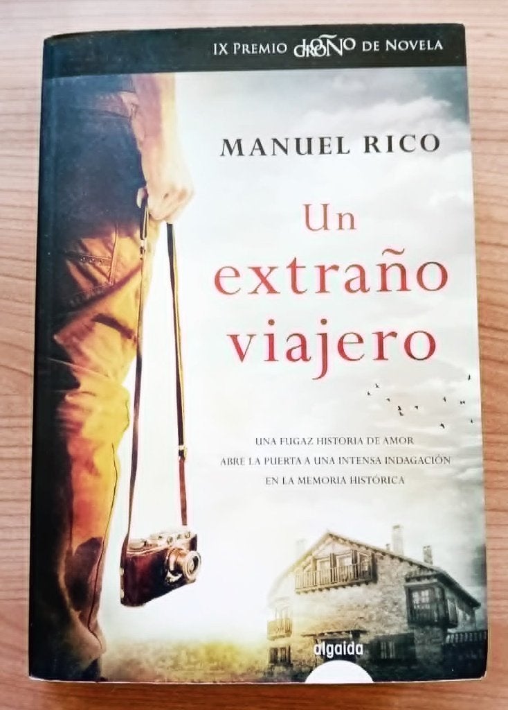 Un extraño viajero / Manuel Rico, Ophalen of Verzenden, Nieuw