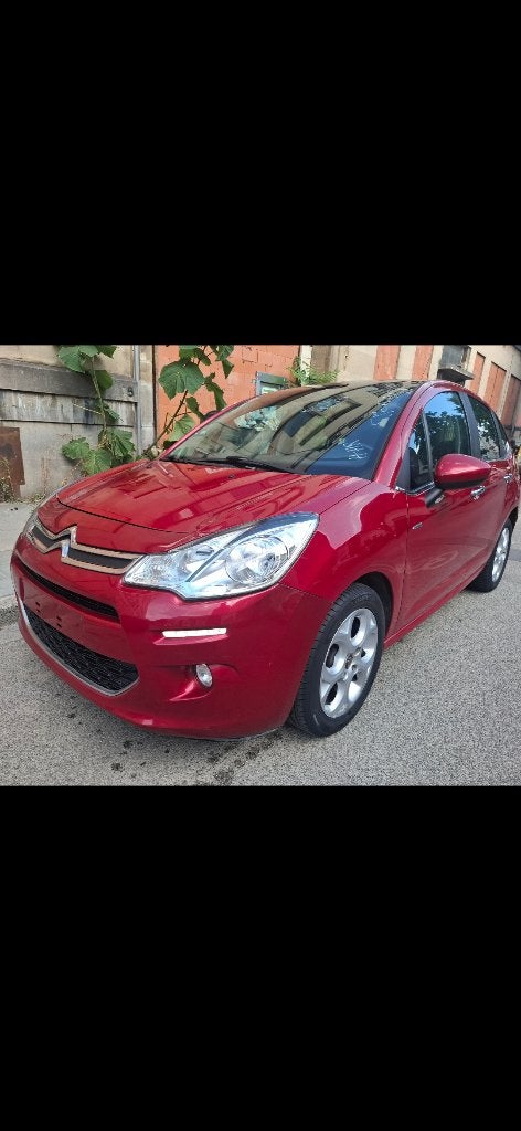 Véhicule, Autos, Rouge, 5 portes, 5 places, Automatique