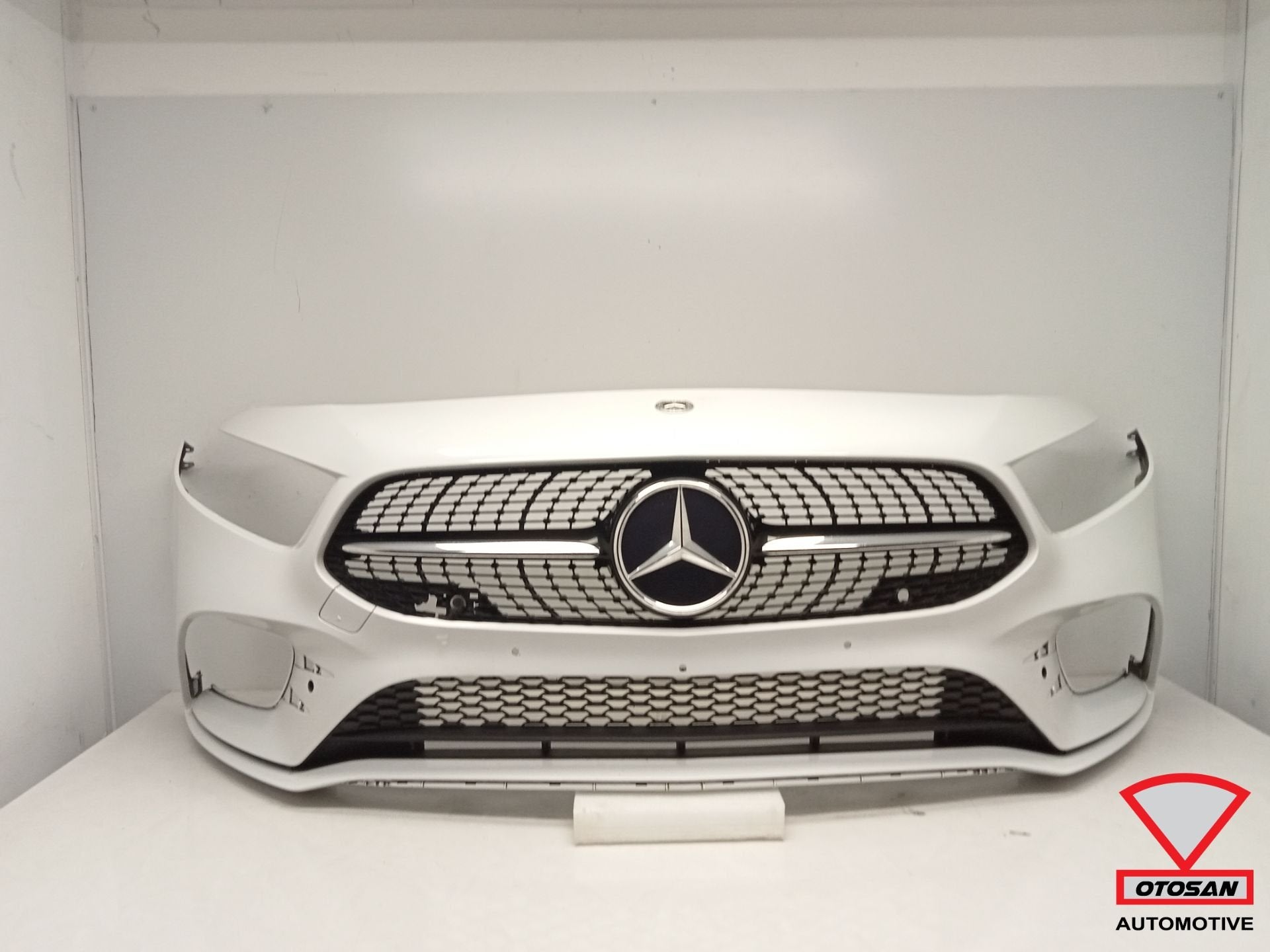 Pare-chocs avant d'origine Mercedes-Benz Classe A W177 V177, Mercedes-Benz AG, Pare-chocs, Mercedes-Benz, Utilisé