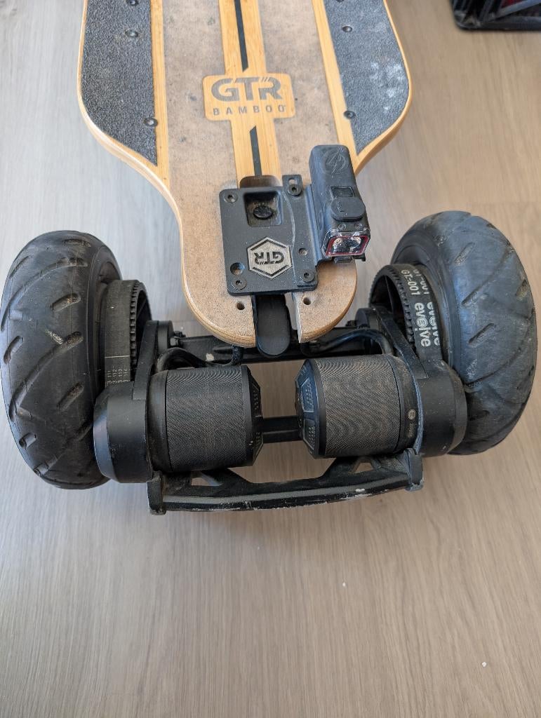 GTR 2 Evolve < Electric Skateboard>, Ophalen, Gebruikt, Elektrische step (E-scooter), Overige merken
