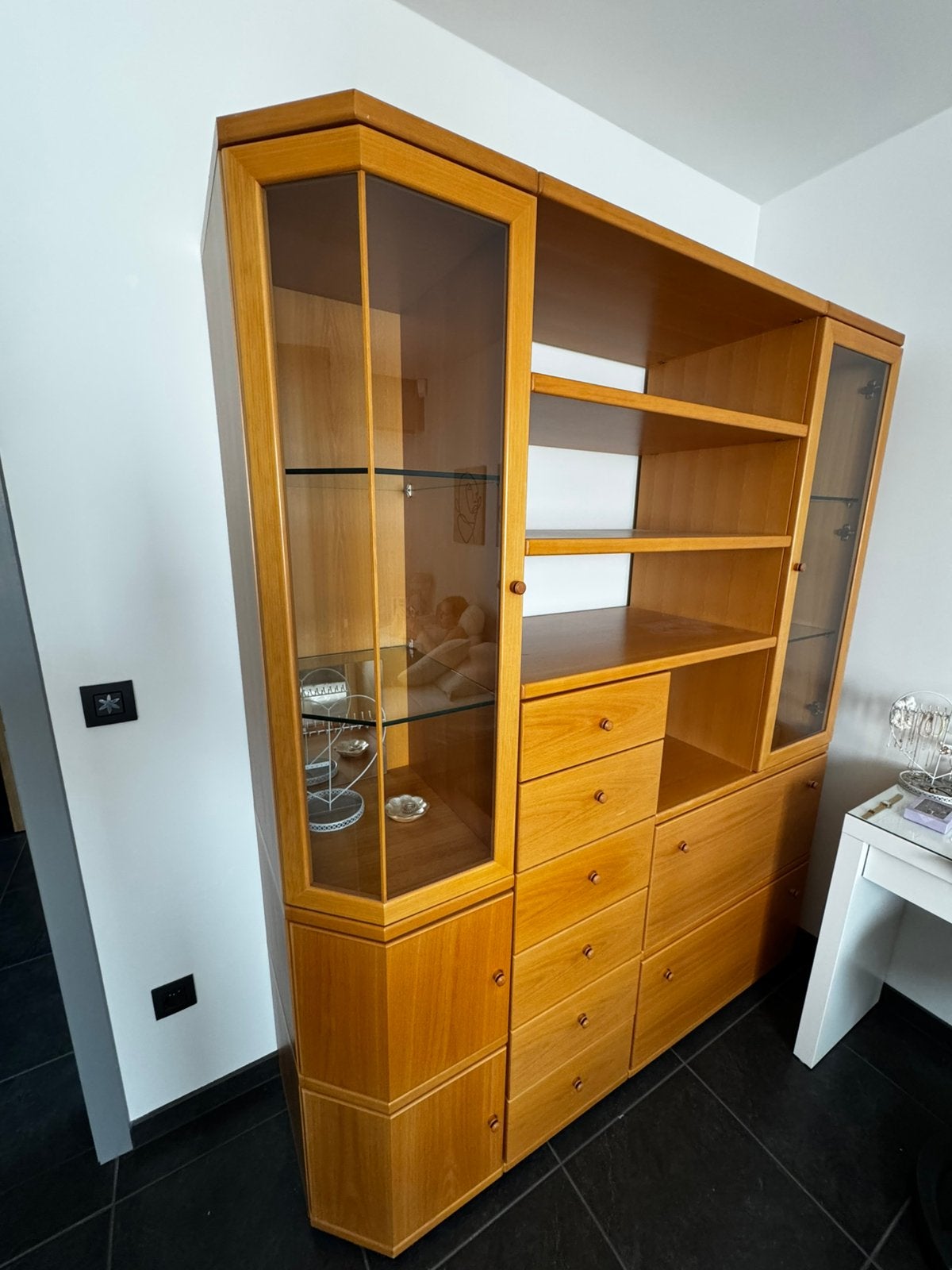 Hulsta kasten (modulaire opbouw), Enlèvement, Utilisé
