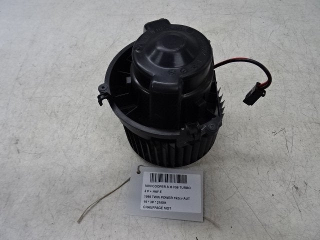 KACHELMOTOR Mini Mini (F56) (01-2013/10-2017) (20190323), Gebruikt, Mini, Petuelring 130
80809  München, DE, Minikundenbetreuung@mini.de