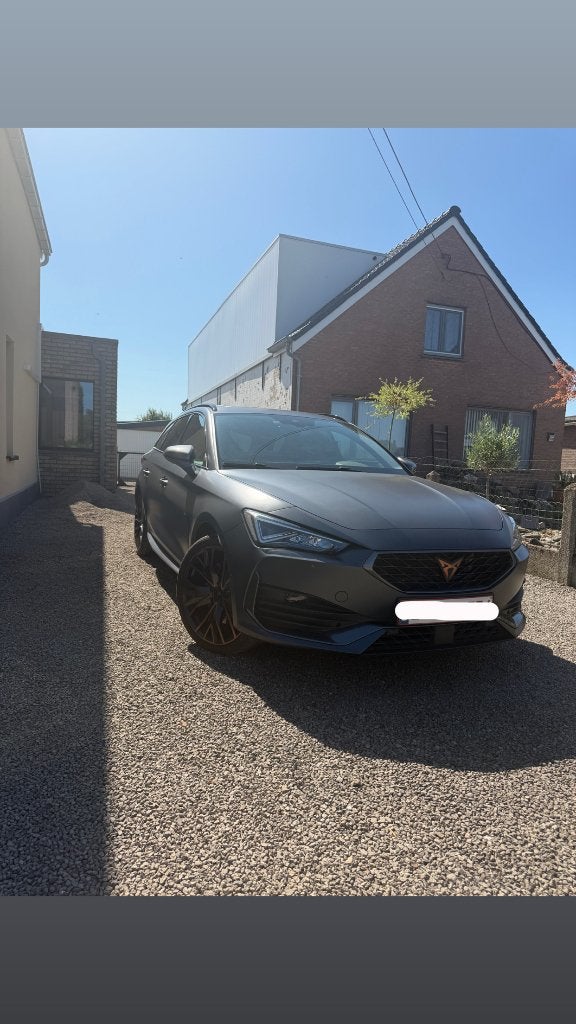 CUPRA Leon ST 1.4 e-Hybrid Full option, Autos, Cupra, Particulier, Leon, Caméra de recul, Airbags, Alarme, Android Auto, Bluetooth