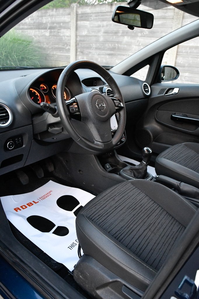 Opel Corsa 1.2*Navi*AC*Cruise*leer*, Auto's, Voorwielaandrijving, Euro 5, Bluetooth, Zwart