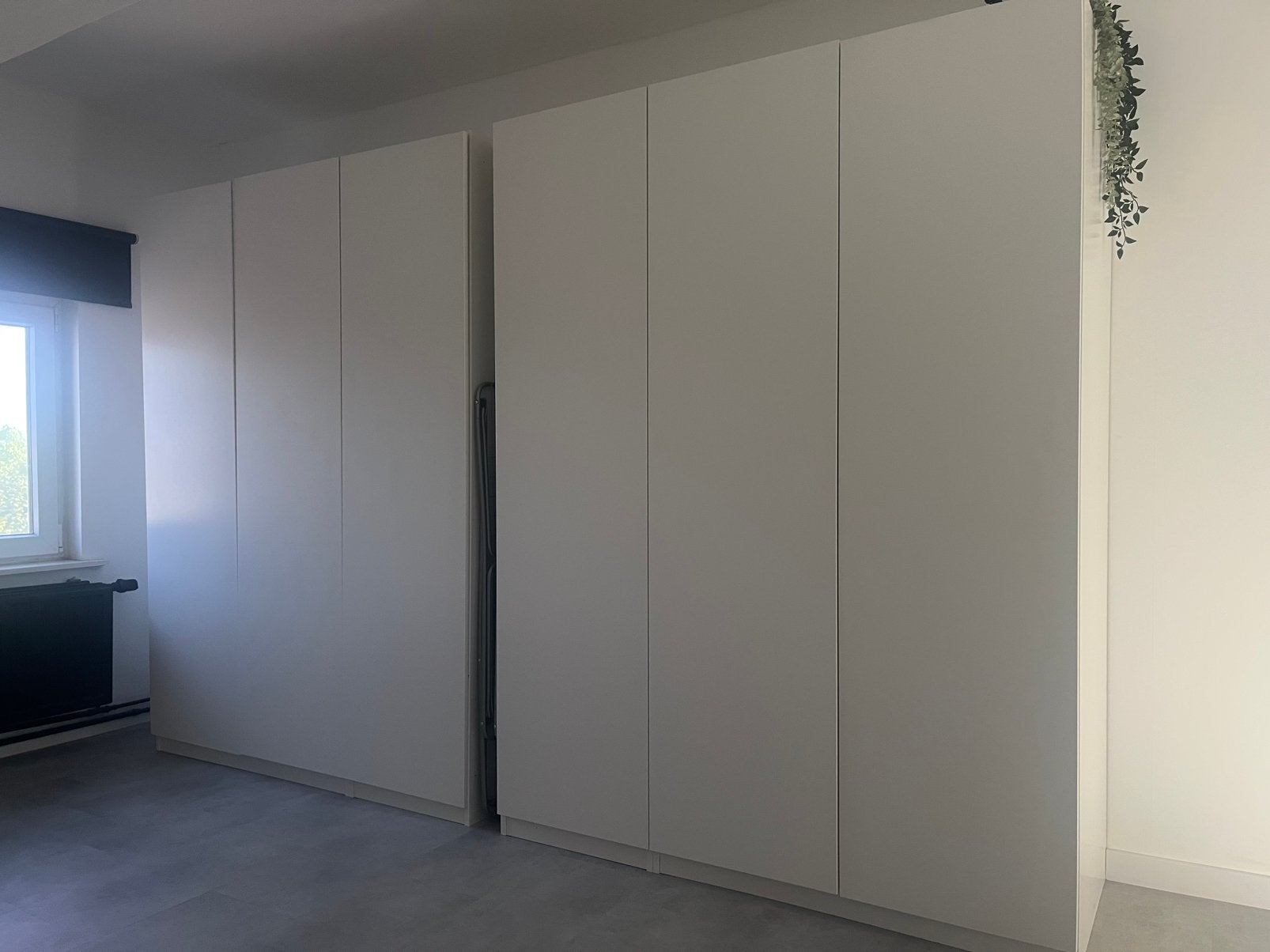 Witte kasten, Zakelijke goederen