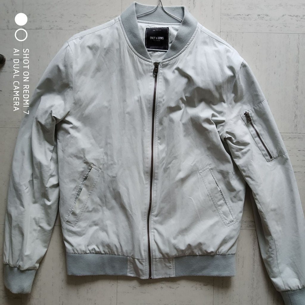 ONLY&SONS grijze zomerjas maat S., Kleding | Heren, Jassen | Zomer, Verzenden, Grijs, Gedragen, Maat 46 (S) of kleiner