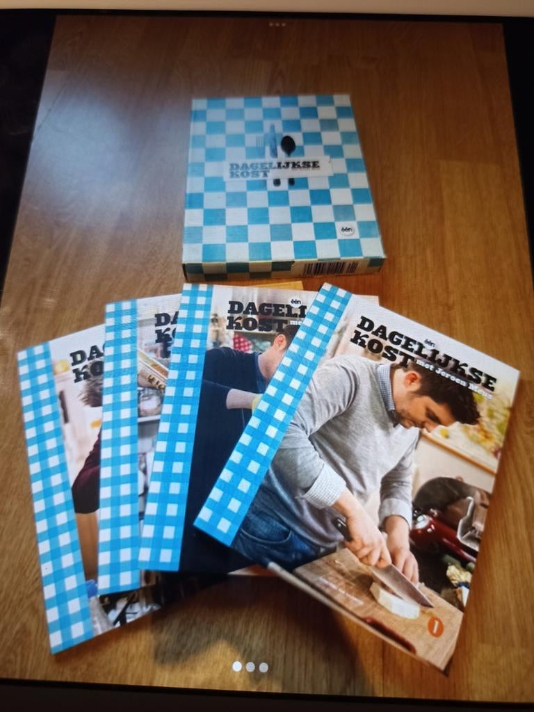 Kookboeken dagelijkse kost, Ophalen
