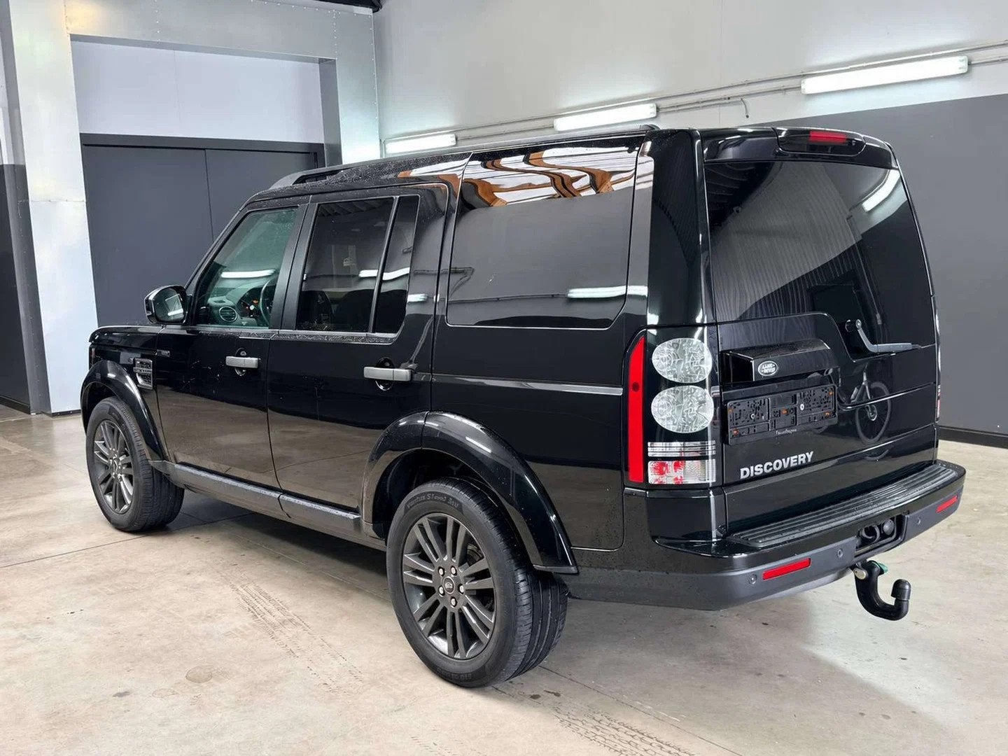 Land Rover Discovery 3.0TD6 HSE - €9.000,- EXCL. BTW/ NETT, Auto's, Automaat, Gebruikt, 2993 cc, https://public.car-pass.be/vhr/fdef09db-a5b3-4be0-b603-b55859ab3e50
